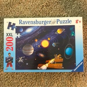 NWT Ravensburger 200-Piece Puzzle of Space, Solar System, Planets, Satellites.